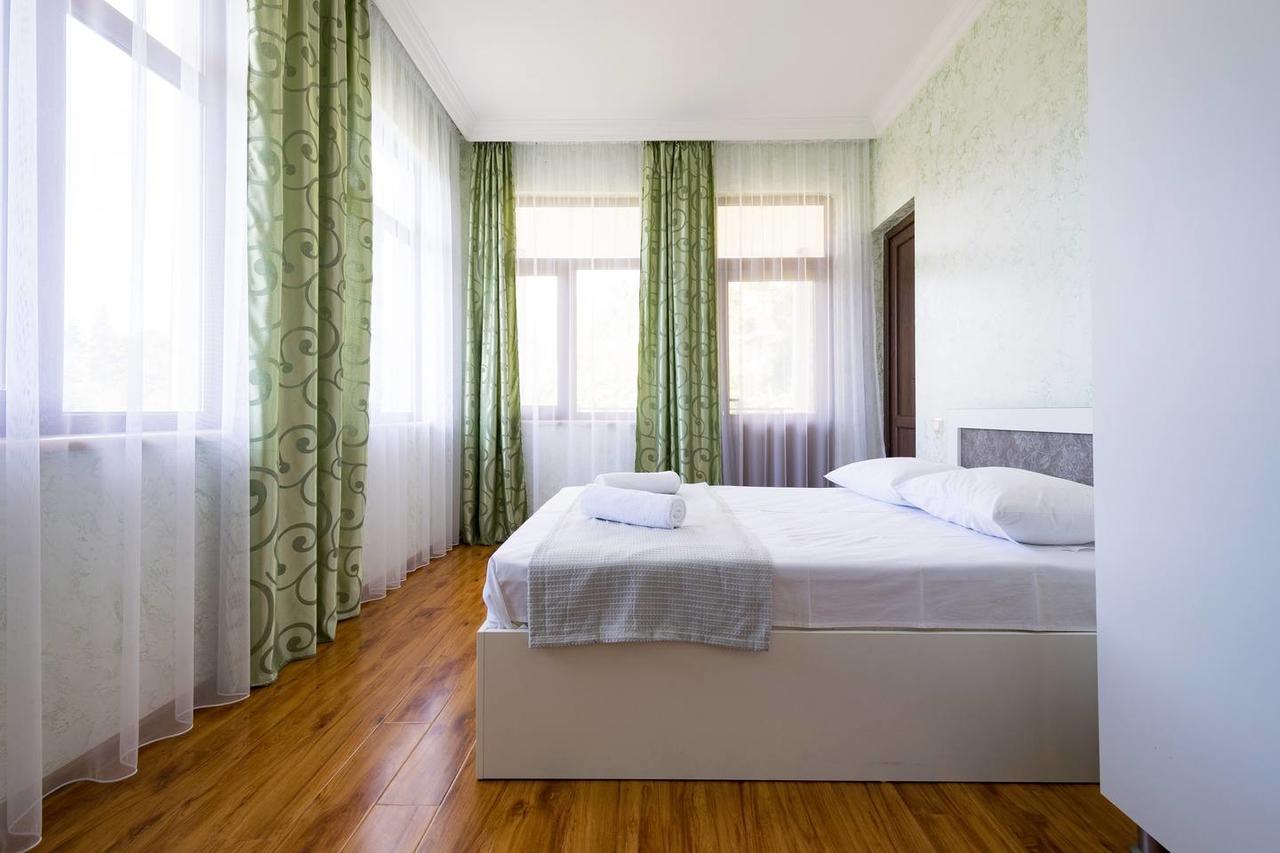 Sunny Hotel Batumi Makhinjauri Δωμάτιο φωτογραφία
